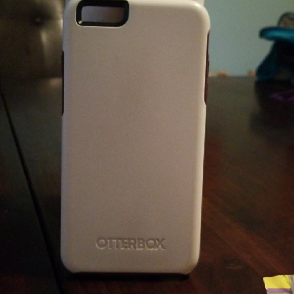 Otter box iPhone 6s plus
