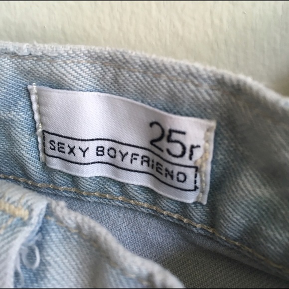 Gap Sexy Boyfriend Jeans - Picture 3 of 4