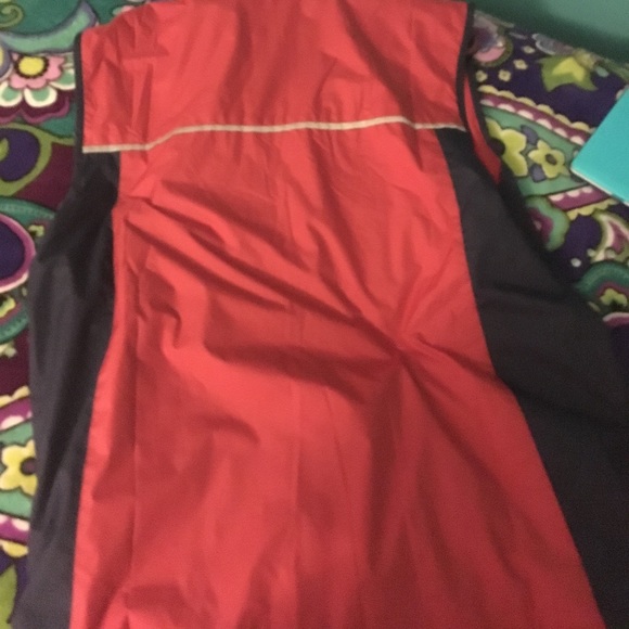 Vest windbreaker vineyard vines size M - Picture 4 of 4