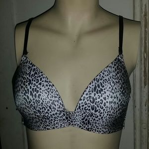 Victoria's Secret Leopard Print No Wire Bra 36B