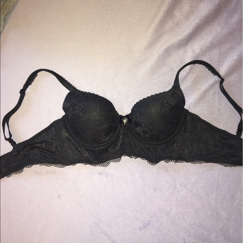 VS Bra
