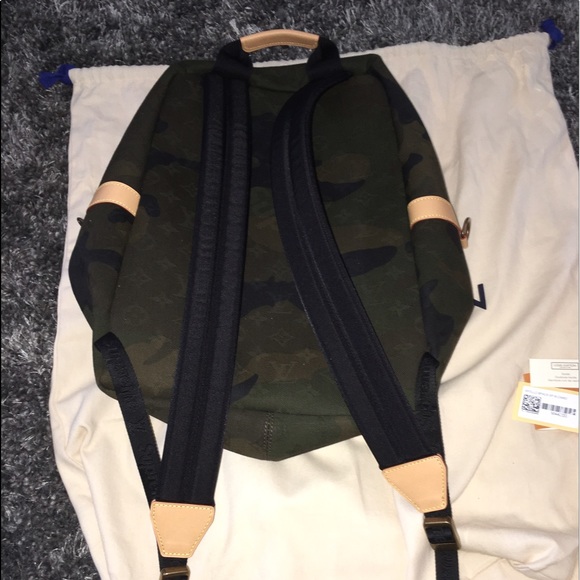 Supreme x Louis Vuitton BPACK - Picture 2 of 4