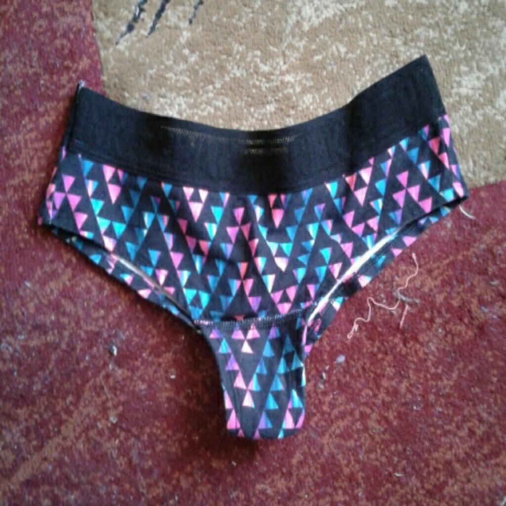 VS lace bikini Never worn!!!