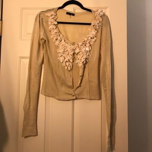 Bundle this with any item for a discount!!💕😱😃