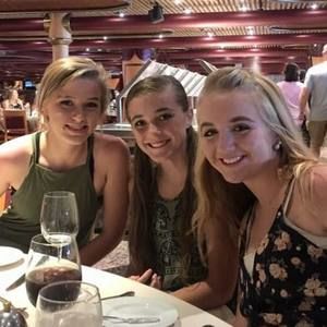 Meet your Posher, Jaclyn