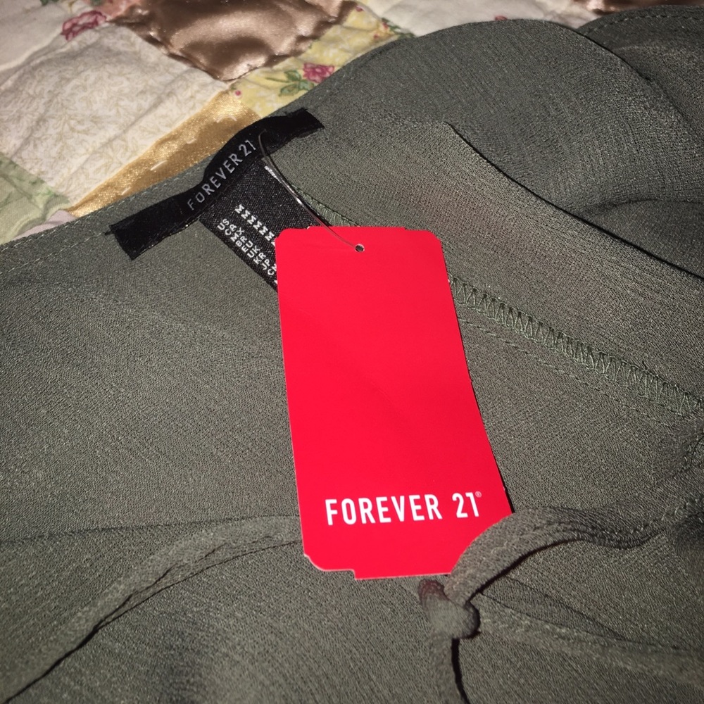 GREEN ROMPER - Picture 3 of 6