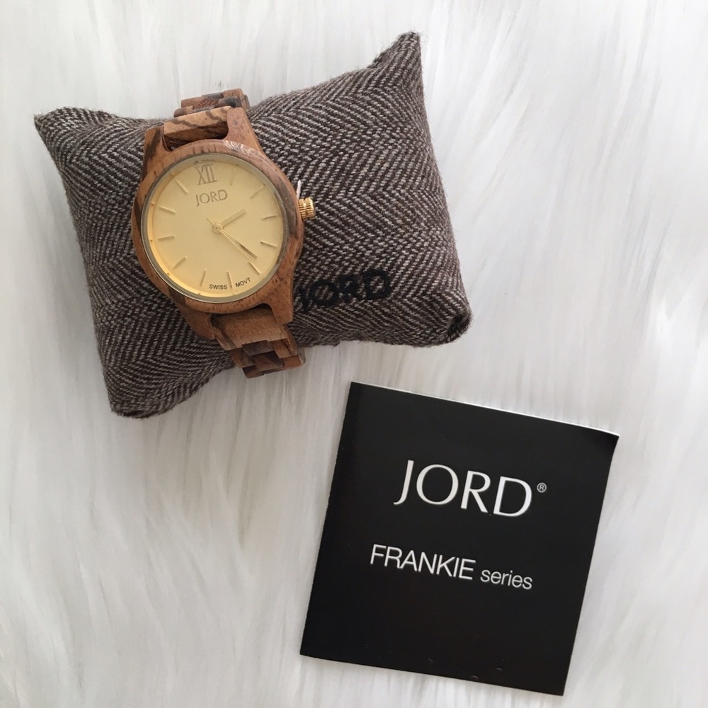💞BRAND NEW💞 Jord Wood Watch
