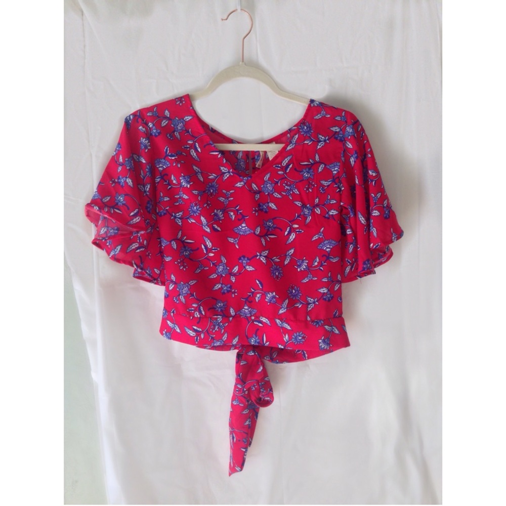 Red Floral Crop Short Sleeve Top with Tie Back