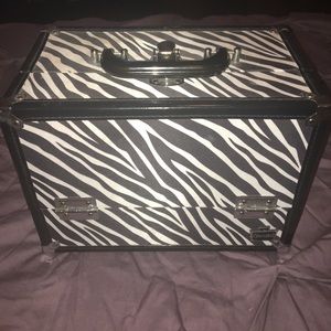 Caboodle train case