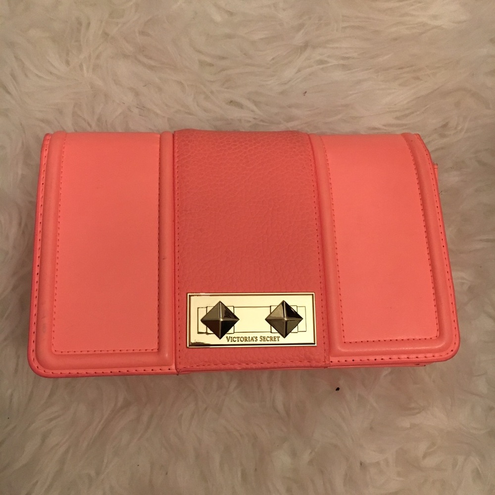 VS CLUTCH