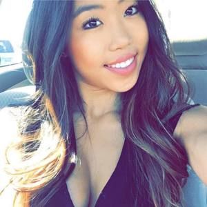 Meet your Posher, Elli