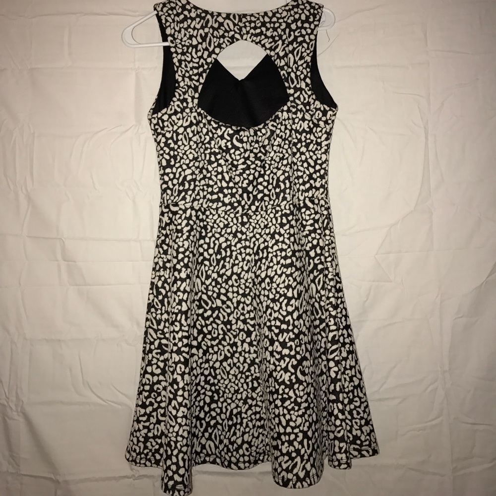 DRESS - Picture 2 of 2