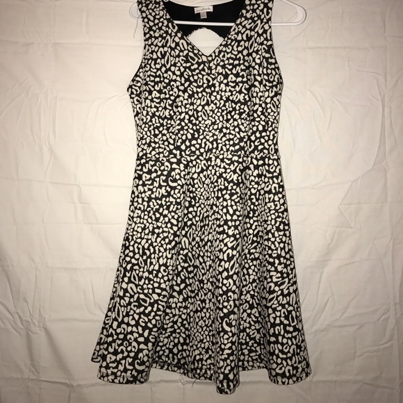 DRESS - Picture 1 of 2