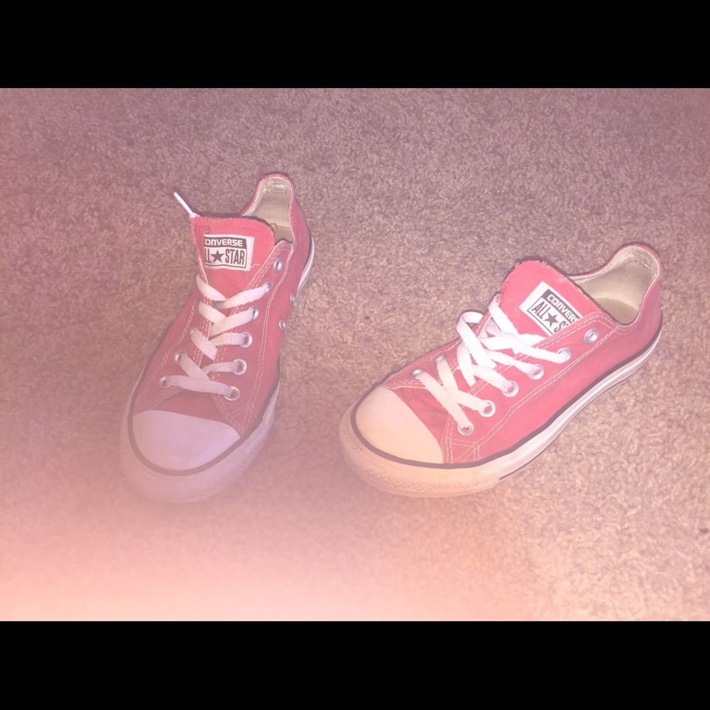Red Low converse