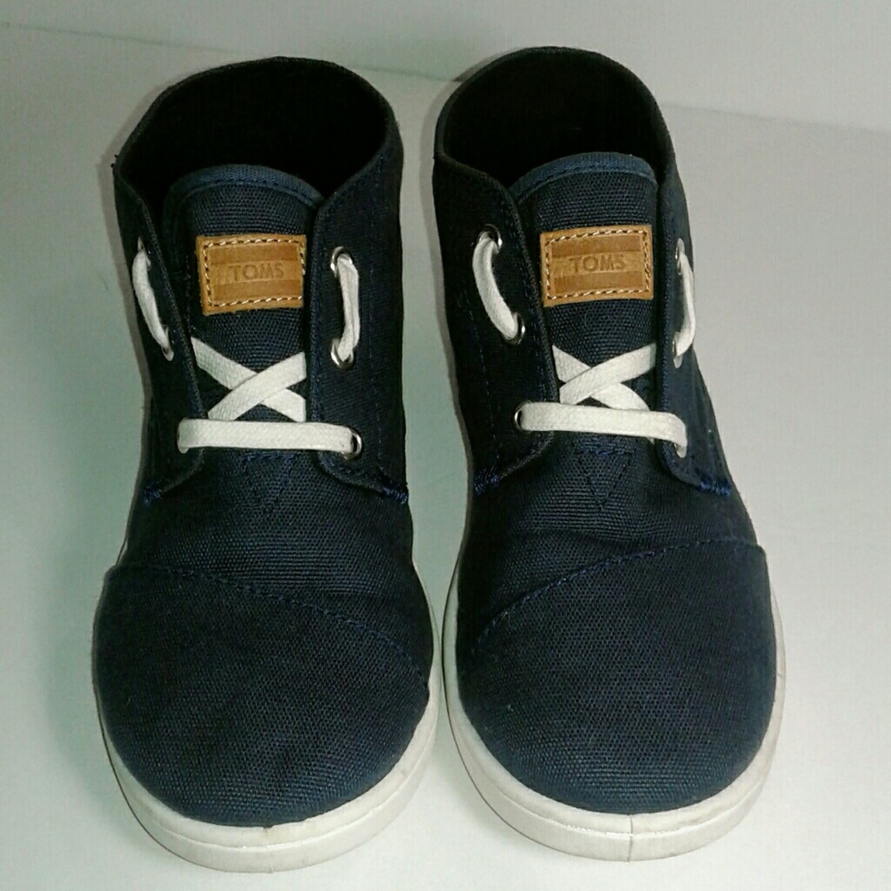 π΄ SOLD π΄Toms Lace Up Sneakers