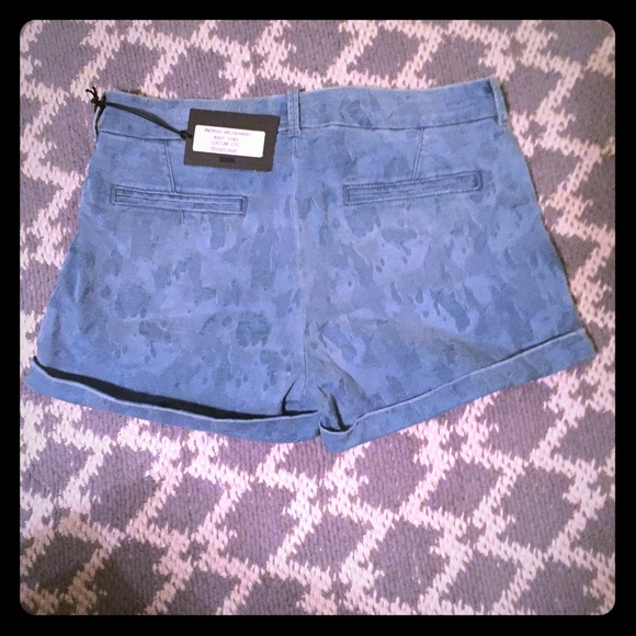 KORAL brand denim shorts size 26 - Picture 2 of 4