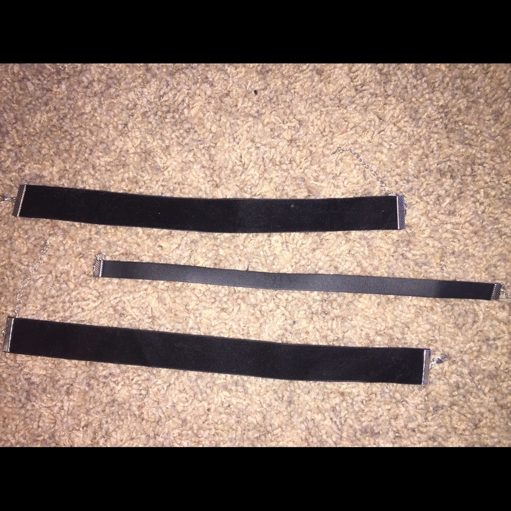 black chokers
