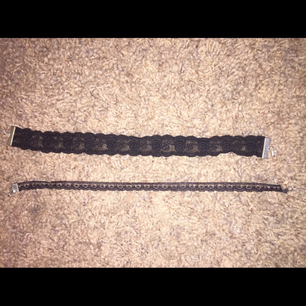 Lace chokers