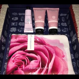 Crabtree & Evelyn BRAND NEW 2017 Travel Set