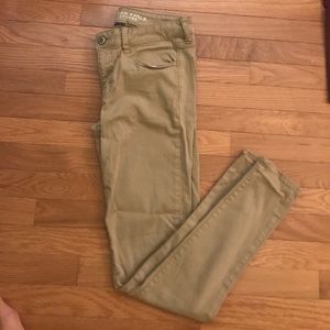American Eagle skinny khaki pants size 10