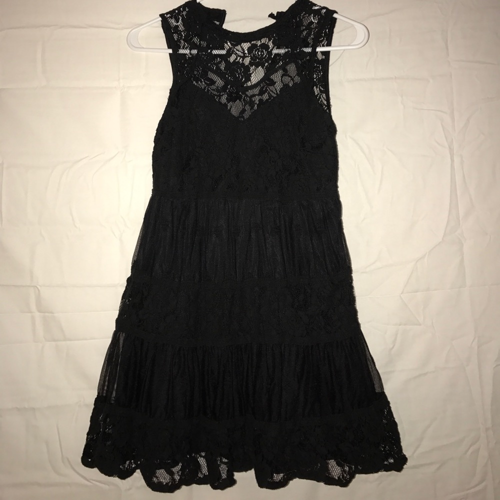 DRESS