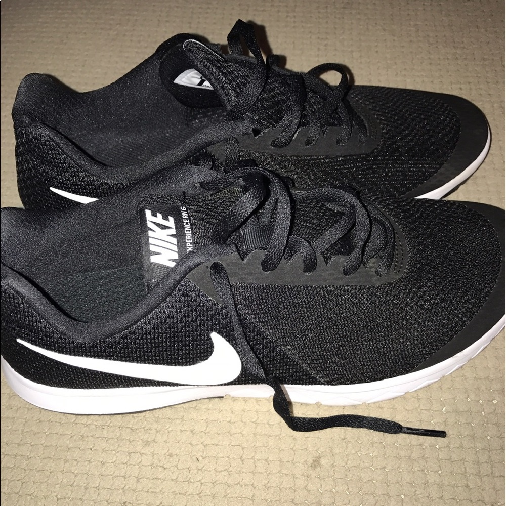 Nike Flex Experience RN 6