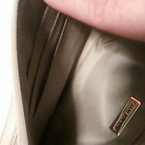 Purse - Picture 2 of 2