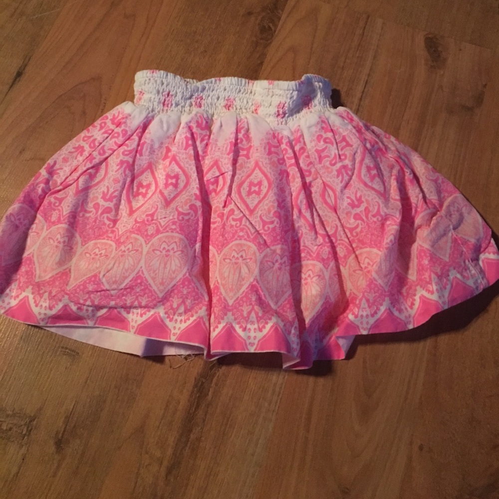 Pink and white skorts
