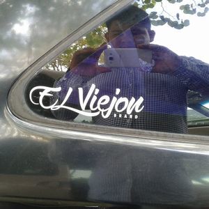 Meet your Posher, Martin