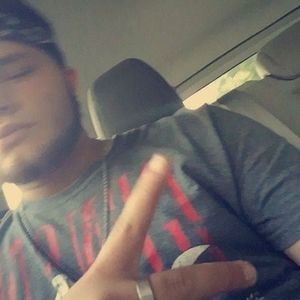 Meet your Posher, Dakota