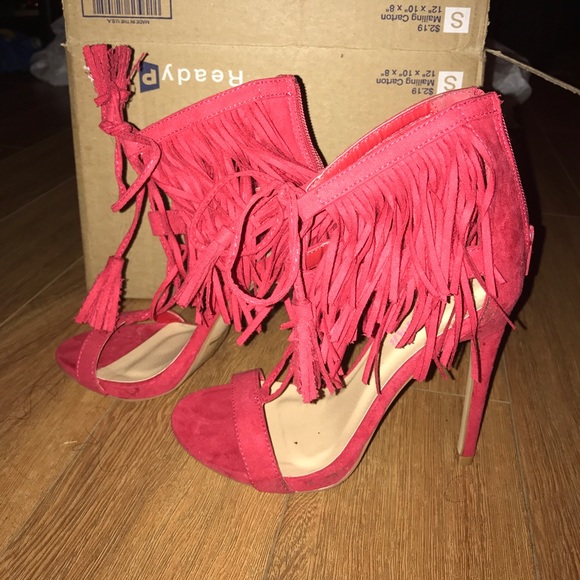 Fringe heels - Picture 2 of 4