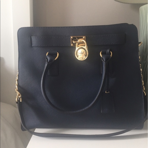 Navy blue Real mk bags asking $300 - Picture 1 of 3