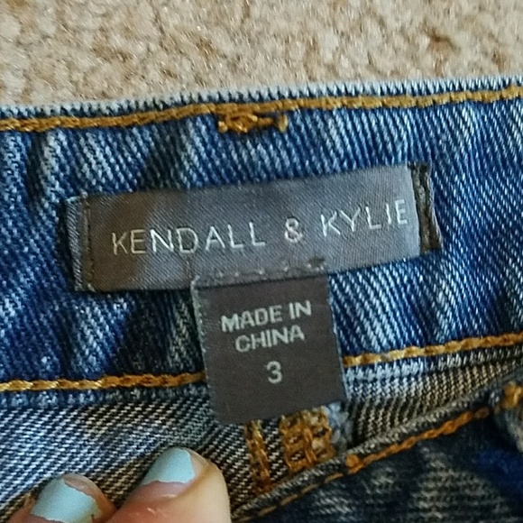 Kendall and Kylie high rise short - Picture 3 of 6