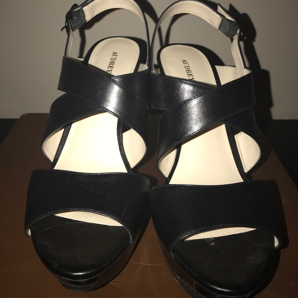 Audrey Brooke Abram in Black size 8.5M