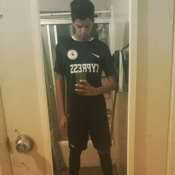 Meet your Posher, Rene - Picture 1 of 1