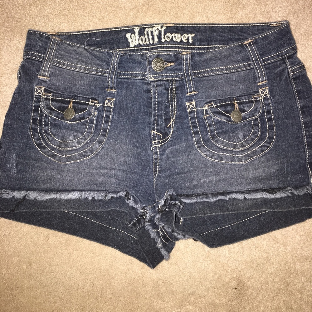 Wallflower Jean Shorts size 9