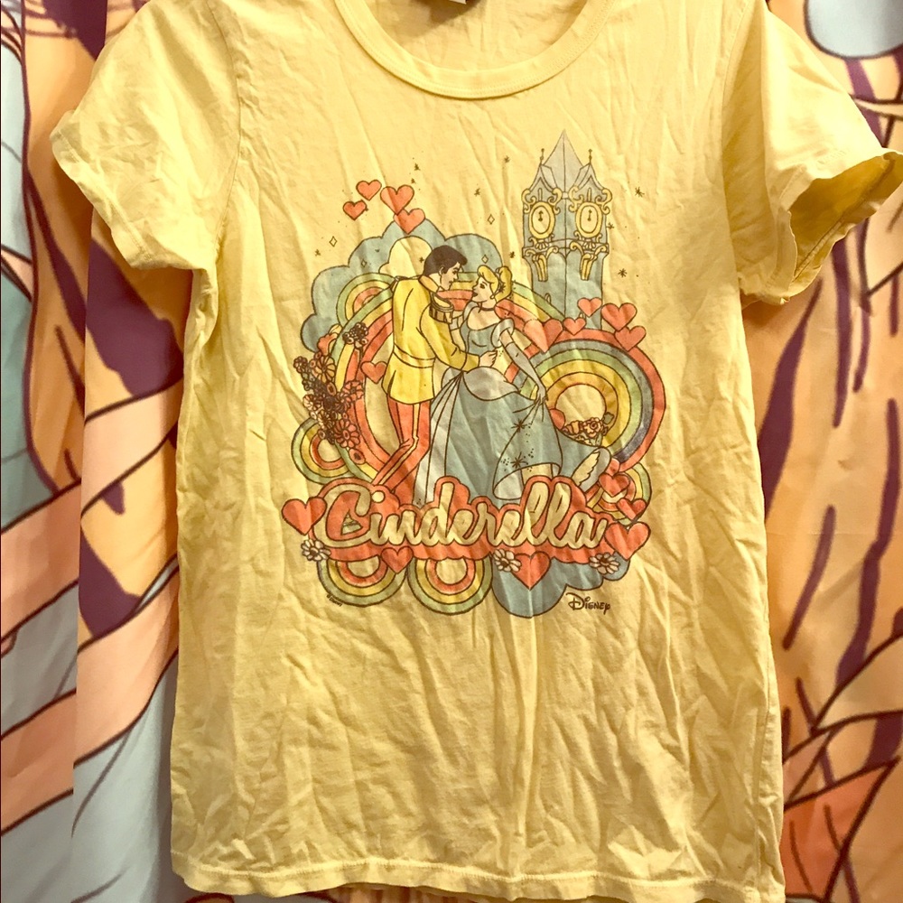 🌈Cinderella shirt with rainbow 👸