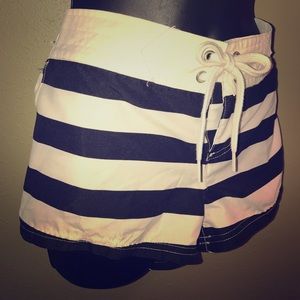 🔶 5 for $25 🔶Black & White Striped Swim Shorts