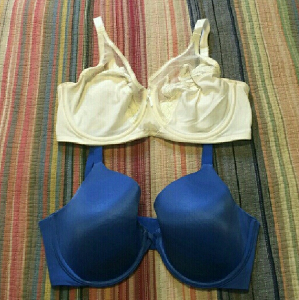 AVAILABLE! WACOAL Bras 36DD
