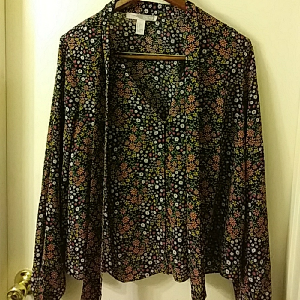Forever 21 long sleeve blouse