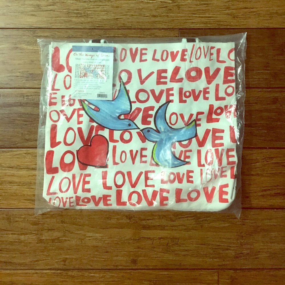 LOWER PRICE TODAY NWT Brighton Heart Tote Bag
