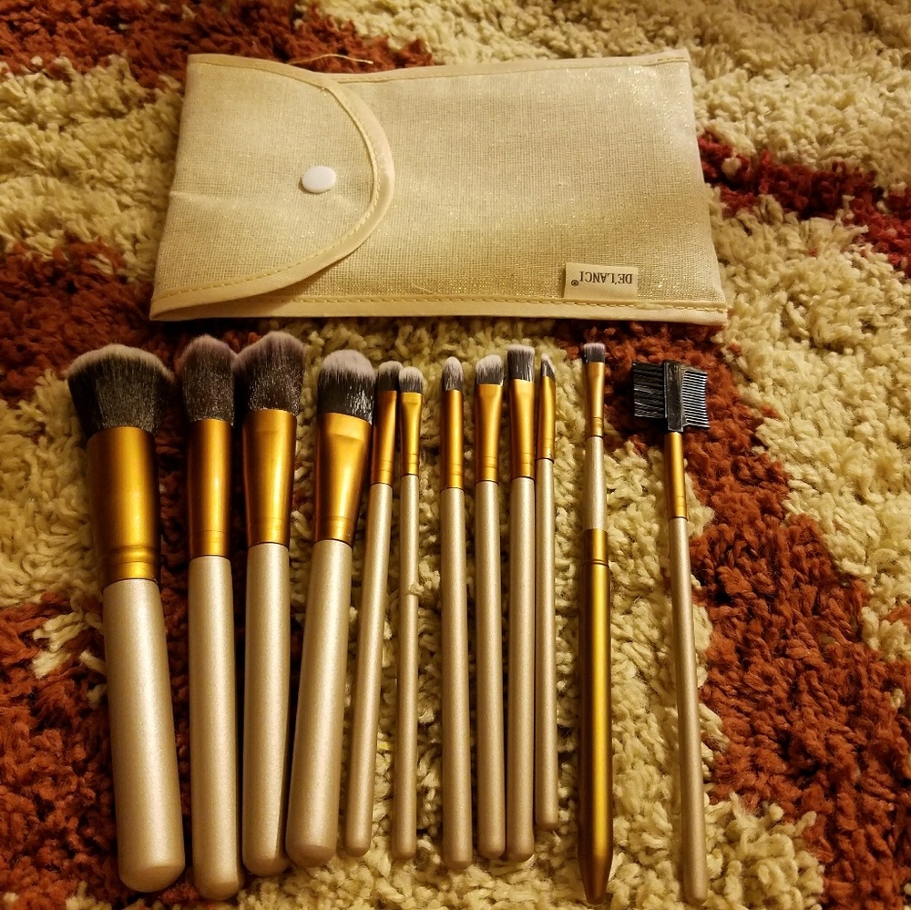 Make up brushes