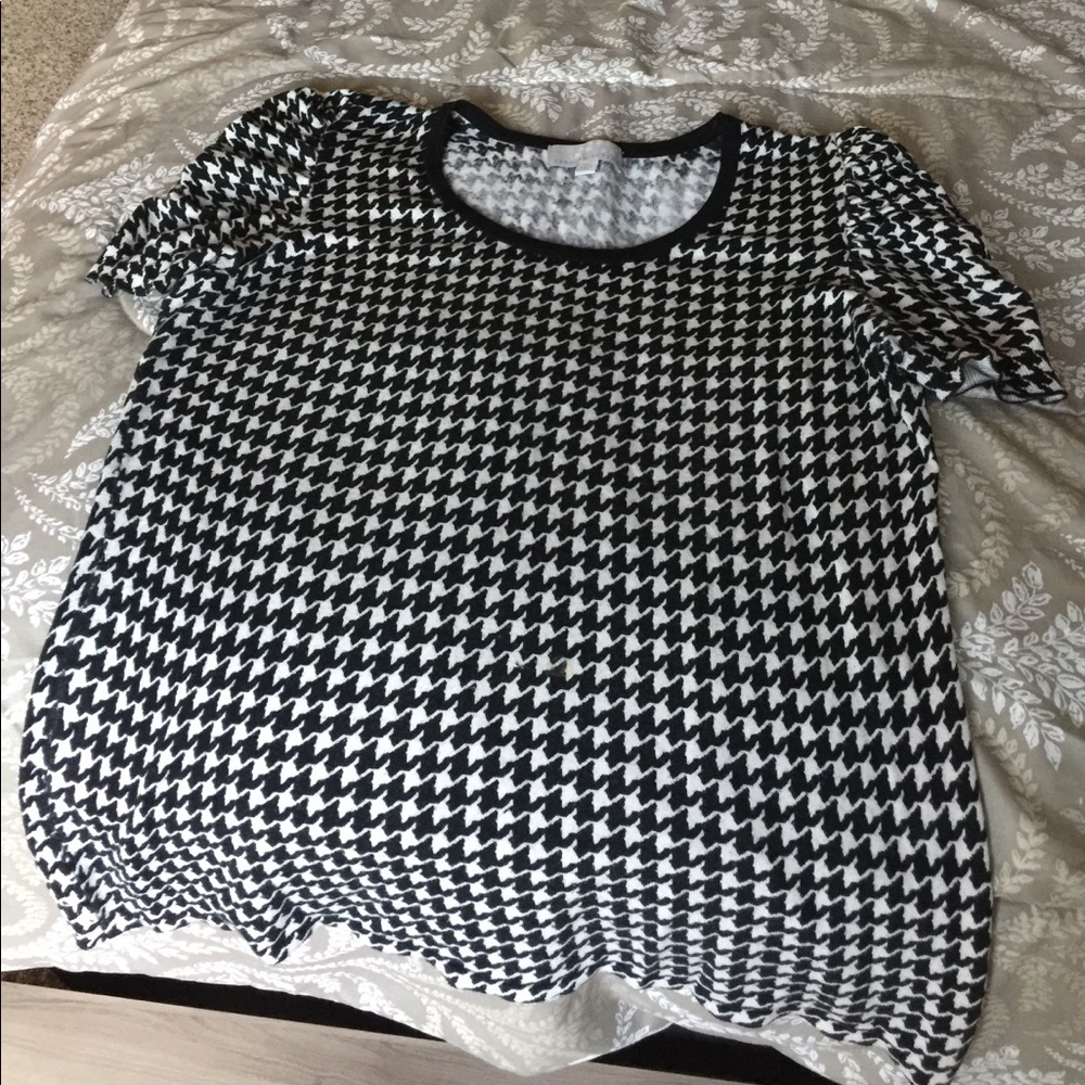 B&W top
