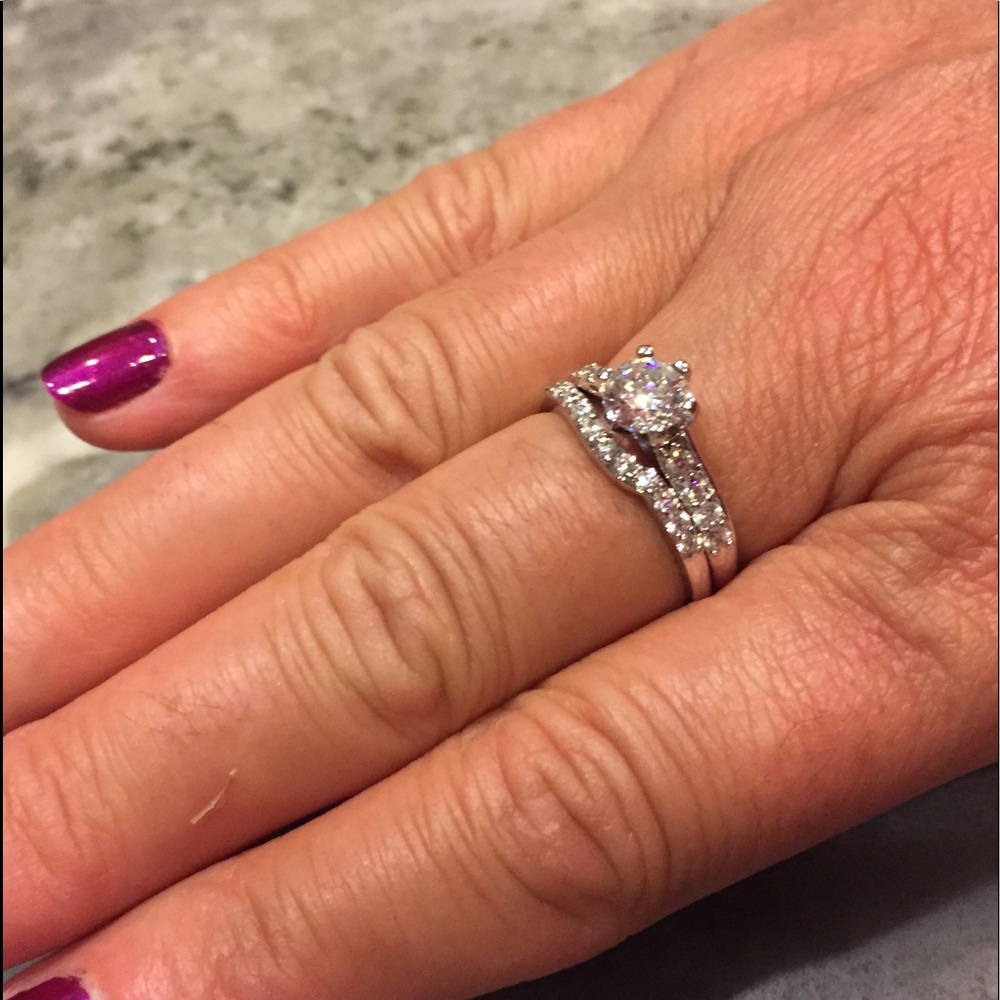 New Wedding Ring Set size 7