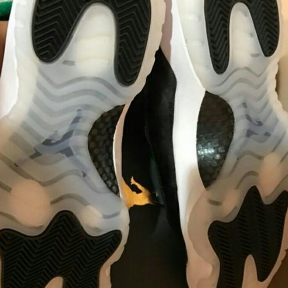 Retro jordan 11 low - Picture 3 of 5