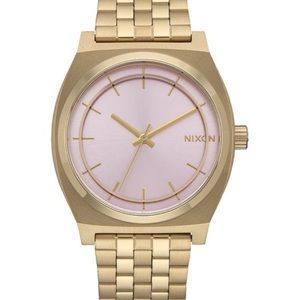 Nixon pink time teller. NW