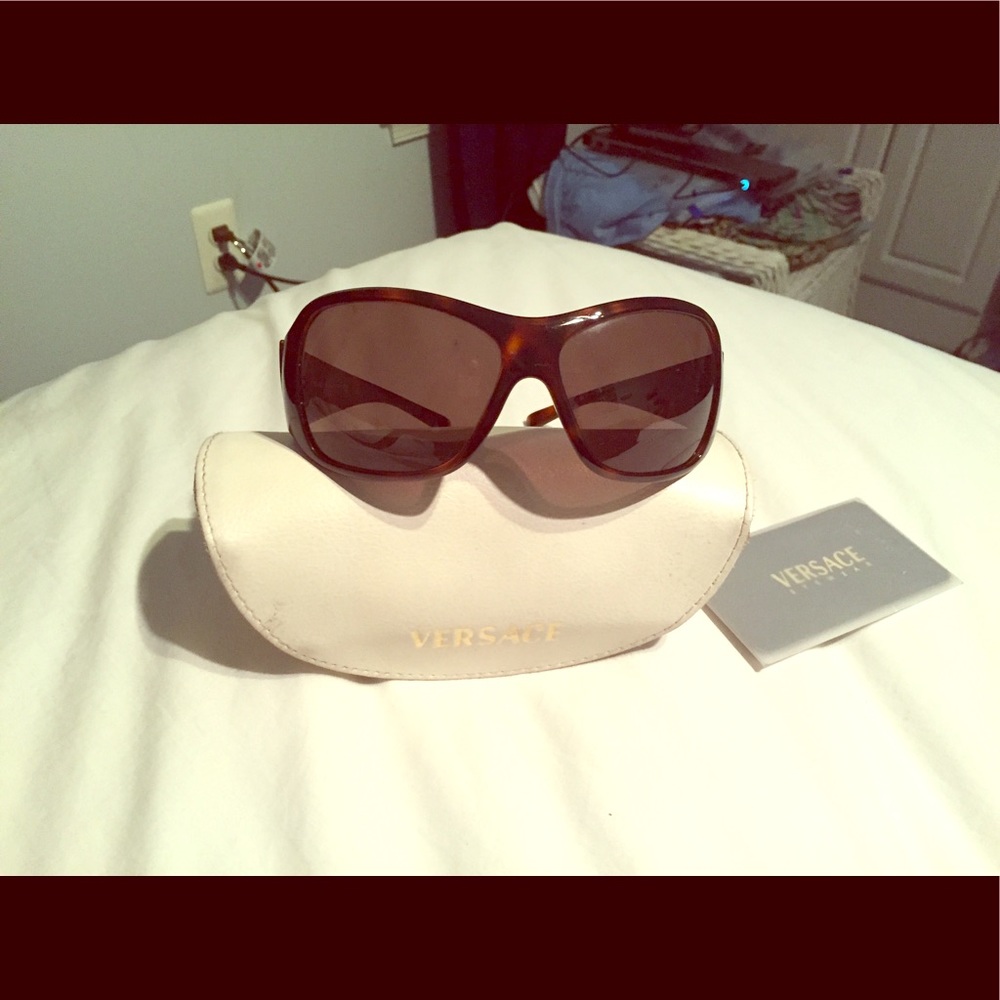Versace brown sunglasses with case