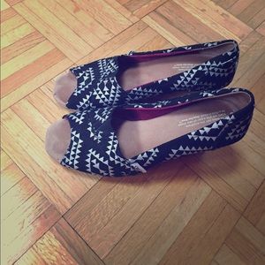Toms Tribal Wedges
