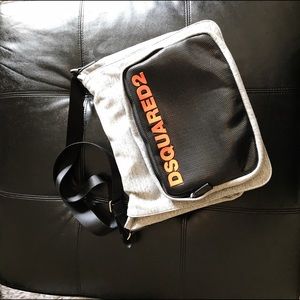 DSQUARED Messenger bag