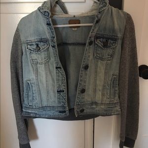 ADORABLE AMERICAN EAGLE JEAN JACKET